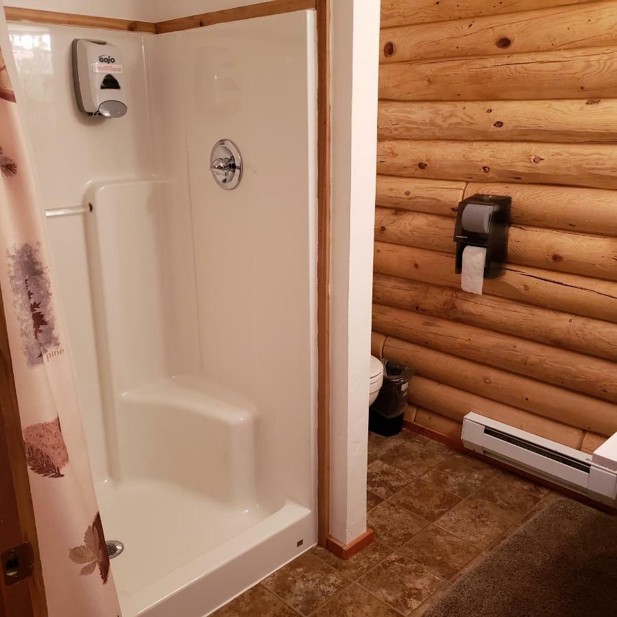 Wolf Den Log Cabin Motel&RV Park Thayne Eksteriør billede